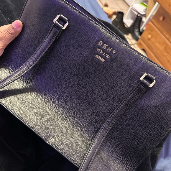 Dkny Bags Vintage Dkny Whitney Center Zip Tote Poshmark